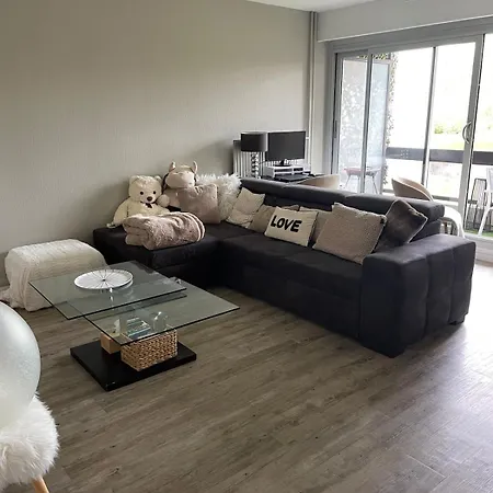 F3 Cocooning Parking Privé Gratuit Vue Sur Le Parc Apartamento Évreux